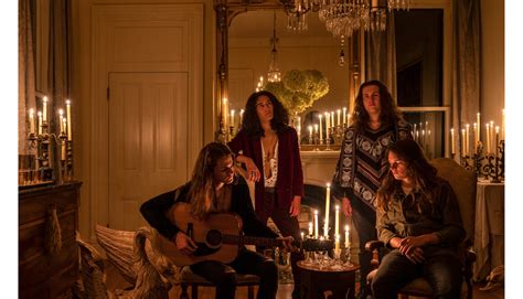 Naked Gypsy Queens Musicheadquarter Internet Musikmagazin Hier Ist Musik Zuhause