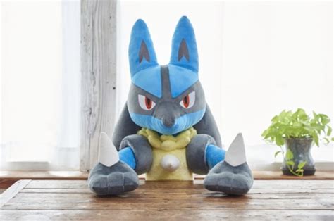 That Life Size Lucario Plush Is Finally Available In The Uk Nintendo Life