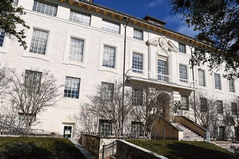 University Of Texas Benedict Hall Austin Texas Flickr