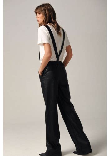 NUDE Белорусская одежда ИДИЛЬ официальный интернет магазин одежды NUDE