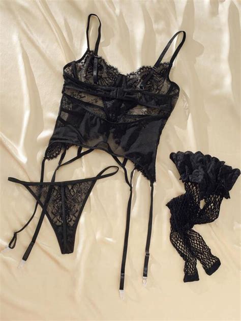 SHEIN Floral Lace Underwire Garter Lingerie Set With 1pair Stocking SHEIN