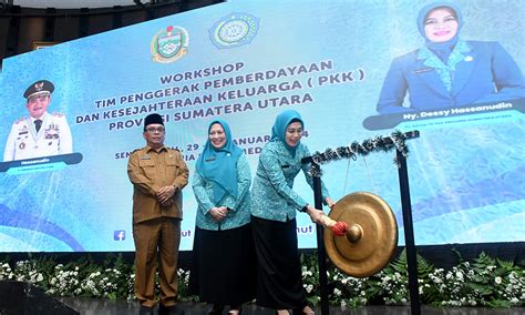 Buka Pelatihan Tertib Administrasi Dan Workshop Pj Ketua Pkk Sumut