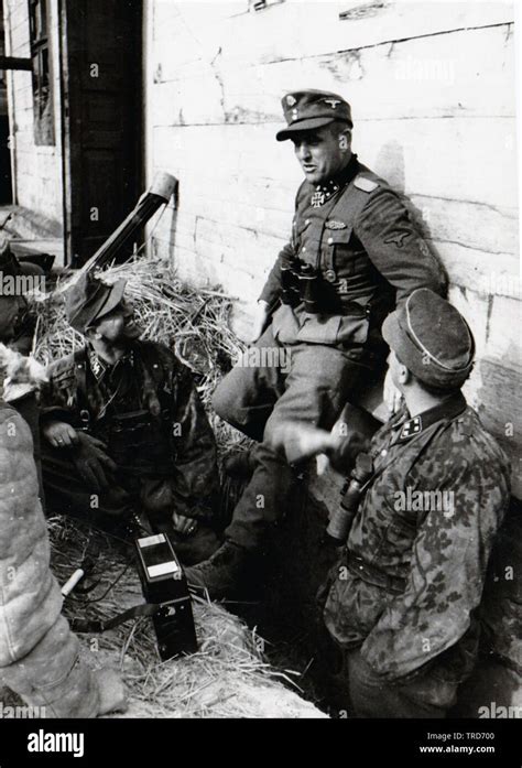 Sturmbannfuhrer hans dorr fotografías e imágenes de alta resolución Alamy