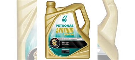 Масло моторное petronas syntium 5000RN 5W30 4л купить в Москве | Авито
