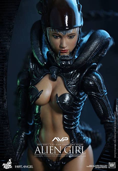 Alien Vs Predator Alien Girl Scale Figure Hot Toys