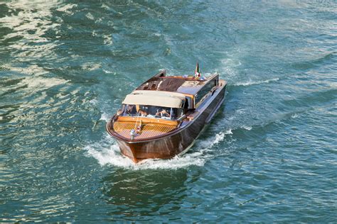 Alilaguna transport from Marco Polo Airport to Venice | musement