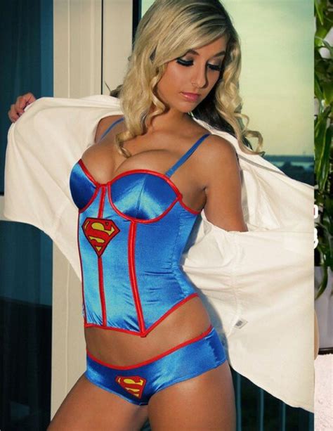 HEART May November 2020 HEART May November 2020 008 Porn Pic