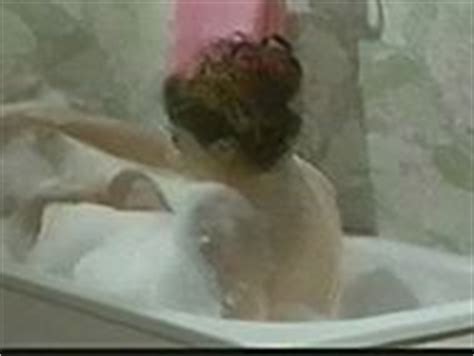 Naked Cyrielle Clair In L Ombre D Un Crime Video Clip