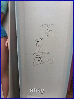 Vintage Blonde Midge Barbie By Mattel In Original Box