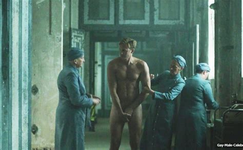 Alexander Skarsgard Nude And Sexy In Infinity Pool Naked Male Celebrities
