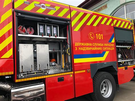 Волинські рятувальники отримали нове спецавто. ФОТО - Insider-Media