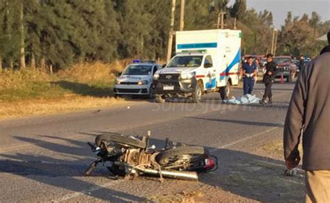 Una Mujer Que Circulaba En Moto Perdió La Vida Tras Chocar Con Un Auto