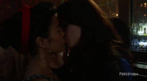 Nude Video Celebs Allison Scagliotti Sexy Anna Akana Sexy Stitchers S03e02 2017