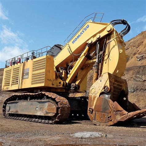 Semitrckn — Komatsu PC-5500 front shovel