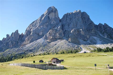 Giro Del Sas De Putia Sas De Putia Odle Puez Dolomiti