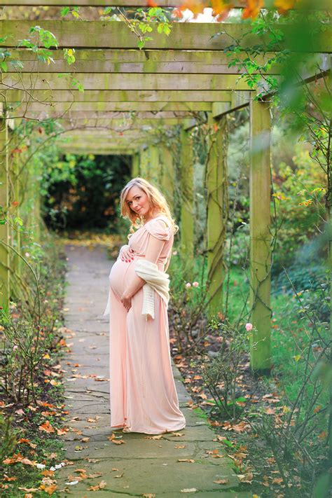 Pregnancy Photoshoot In Wimbledon London Margarita Karenko Photography