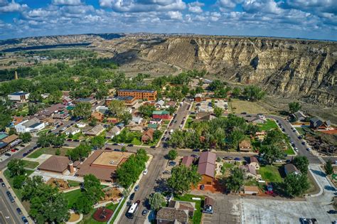 7 Underappreciated Towns to Visit in North Dakota