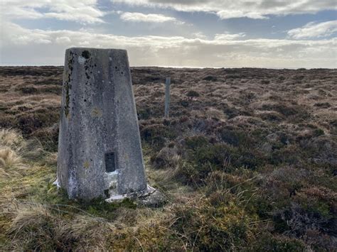 Hill Of Toftcarl Trig Point Flush Thejackrustles Geograph