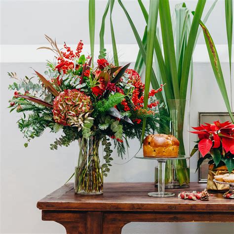 Flower Bouquets & Vases | Same Day Delivery - Flower Addict Singapore