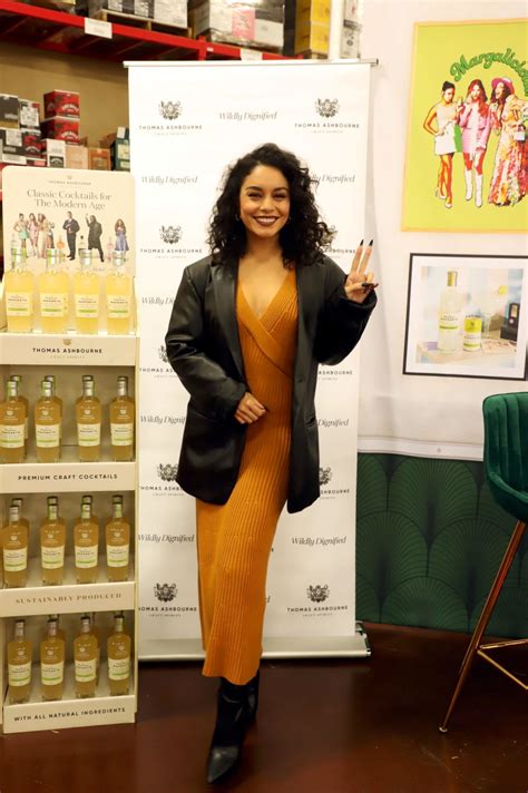 Vanessa Hudgesn Ashley Benson Sexy Hot Celebs Home