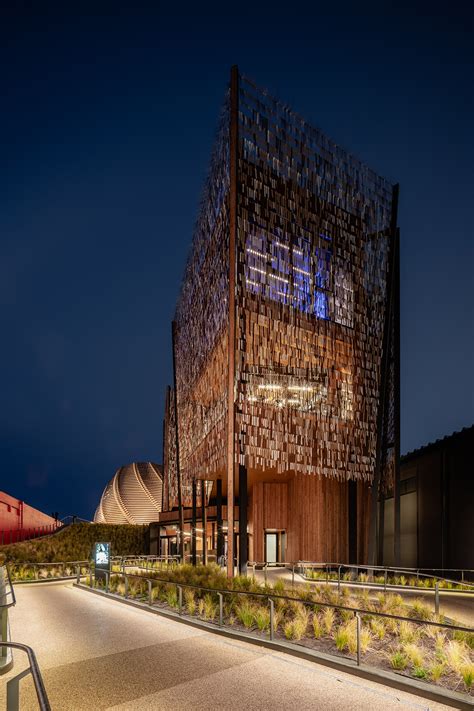 Bemutatjuk az Oszakai Világkiállítás Magyar Pavilonját