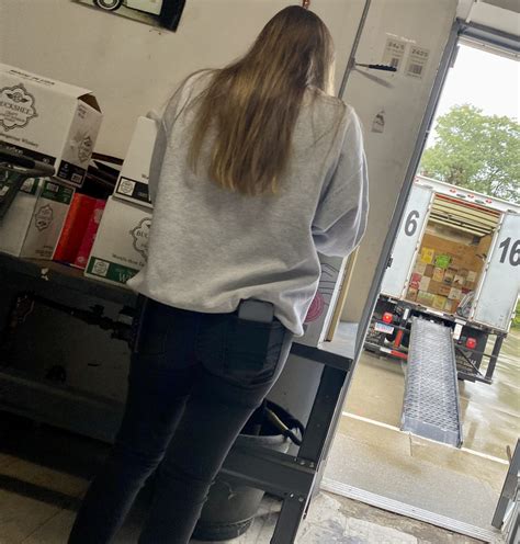 Cute Blonde In Different Color AE Jeans Tight Jeans Forum