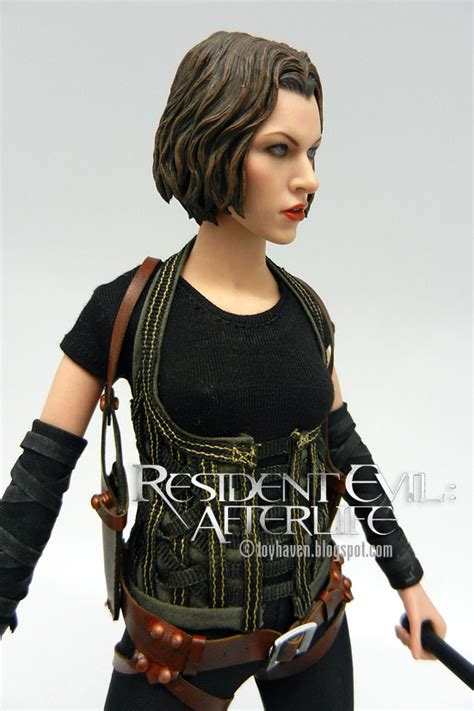 Toyhaven Review III Hot Toys Milla Jovovich As Resident Evil Afterlife Alice