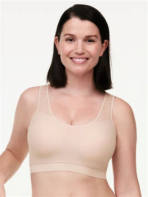 Chantelle SoftStretch Lace V Neck Padded Bra Style C11G10 Lingerie