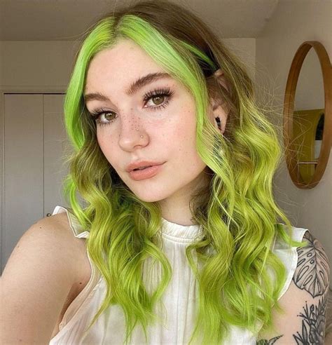 Pin On Hairstyles♡ Split Dyed Hair Short Green Hair Green Hair Dye