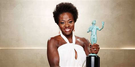 You Must Read Viola Davis S Beautiful Sag Acceptance Speech