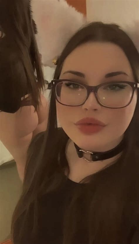 cat girl with a big booty ♡ | Scrolller