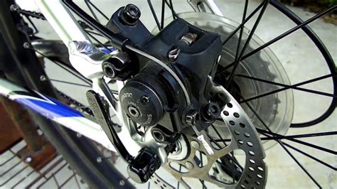 Adjusting Bicycle Disc Brakes Youtube