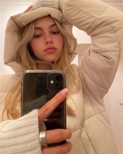 Pretty People Beautiful People Chloe Walsh Face Claims Arc Blonde Hair Girl Fashion Hair