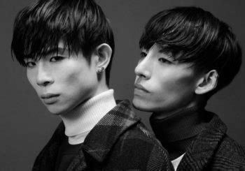 Hot boy xăm trổ livestream khoe bơm cu to khủng Thế giới đàn ông đẹp trai online