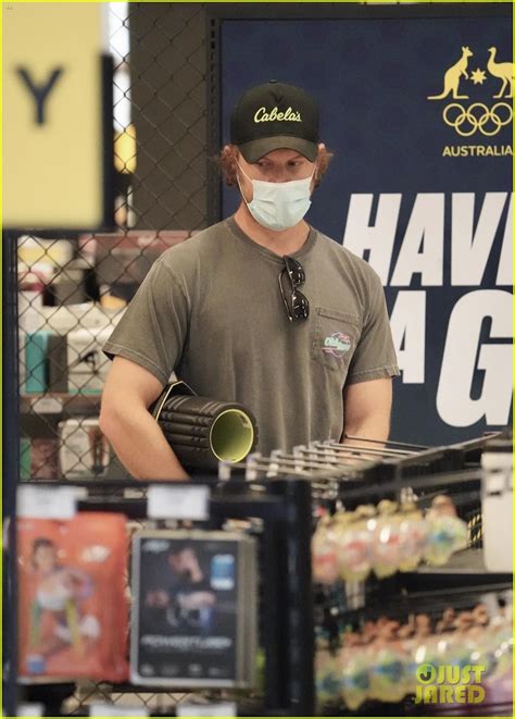 Sex Life S Adam Demos Moves To Australia S Gold Coast After Completing His Quarantine New