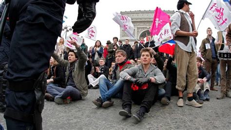 French Police Protesters Clash Over Same Sex Marriage Law World