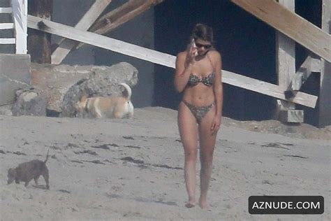 Sofia Richie Wears A Leopard Print Bikini While Tanning Her Fit Figure With Bf Scott Disick And