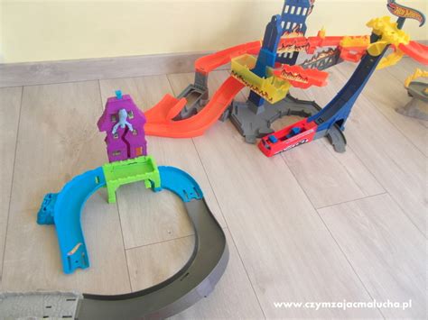 Jaki Zestaw Hot Wheels Wybra Czym Zaj Malucha