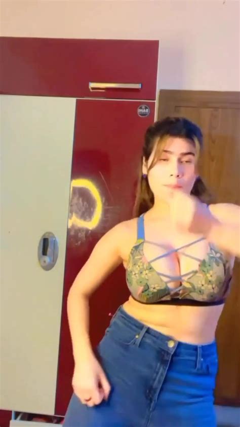 Hot Asian Girl Dance 🔥🔥 One News Page Video