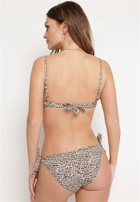 Ciemnobeżowe Dwuczęściowe Bikini Góra z Regulowanymi Ramiączkami Ozdobiona Metalową Klamrą Dół