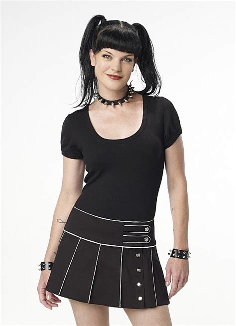 The Fiercest Outfits Abby Ever Wore on NCIS | Abby sciuto, Ncis cast, Ncis