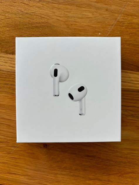 Neue Apple Airpods 3 Generation Mit Lightning Ladecase Kaufen Auf