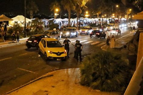 Reggio Calabria Ennesimo Grave Incidente Stradale In Via Marina Un