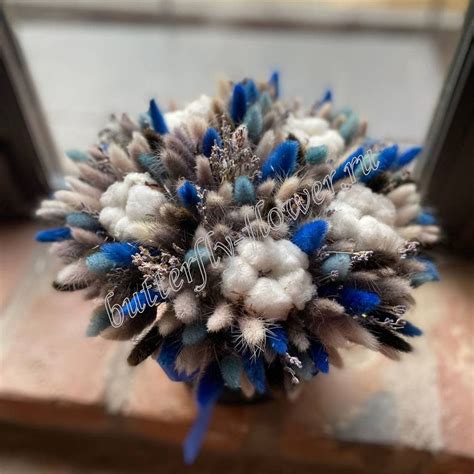 Букет из сухоцветов - лагуруса, лаванды и хлопка в шляпной коробке