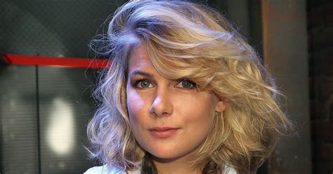 Marta Wierzbicka Pokaza A Zdj Cie Z Pla Y Nad Ba Tykiem Pozuje W Bikini