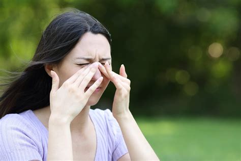 Eye Twitching : Causes, Symptoms & Relief | LasikPlus
