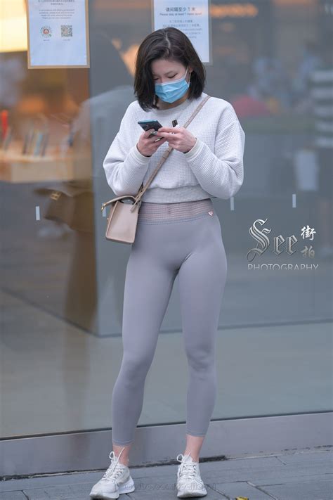 微博 Hot Leggings Girls In Leggings Korean Girl Fashion Beautiful Asian Women Asian Woman