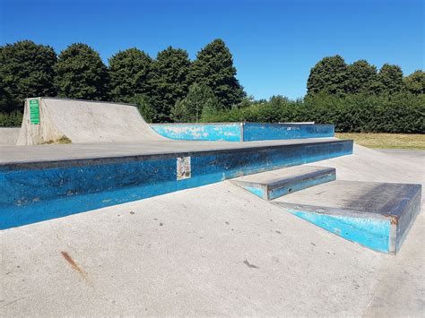 Lloyd Park Skatepark - Concrete Skatepark in Walthamstow