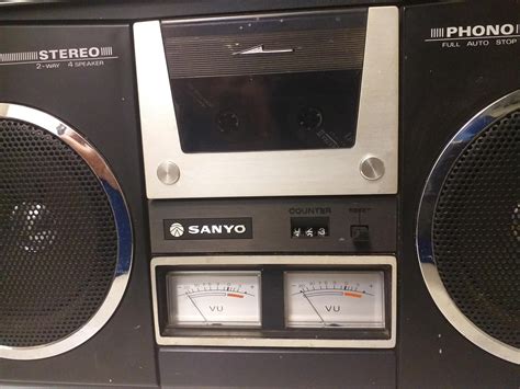 Radiomagnetofon Sanyo Aukro