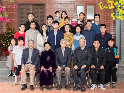 hinh anh gia dinh nhieu   khoanh khac gan ket gia dinh